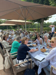 Lunchgruppe des Internationalen Lyceum Clubs Berlin, Juli 2024
