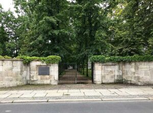 Führung über den Invalidenfriedhof