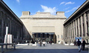 Führung und Besichtigung der Highlights in einem restaurierten Teil des Pergamonmuseums